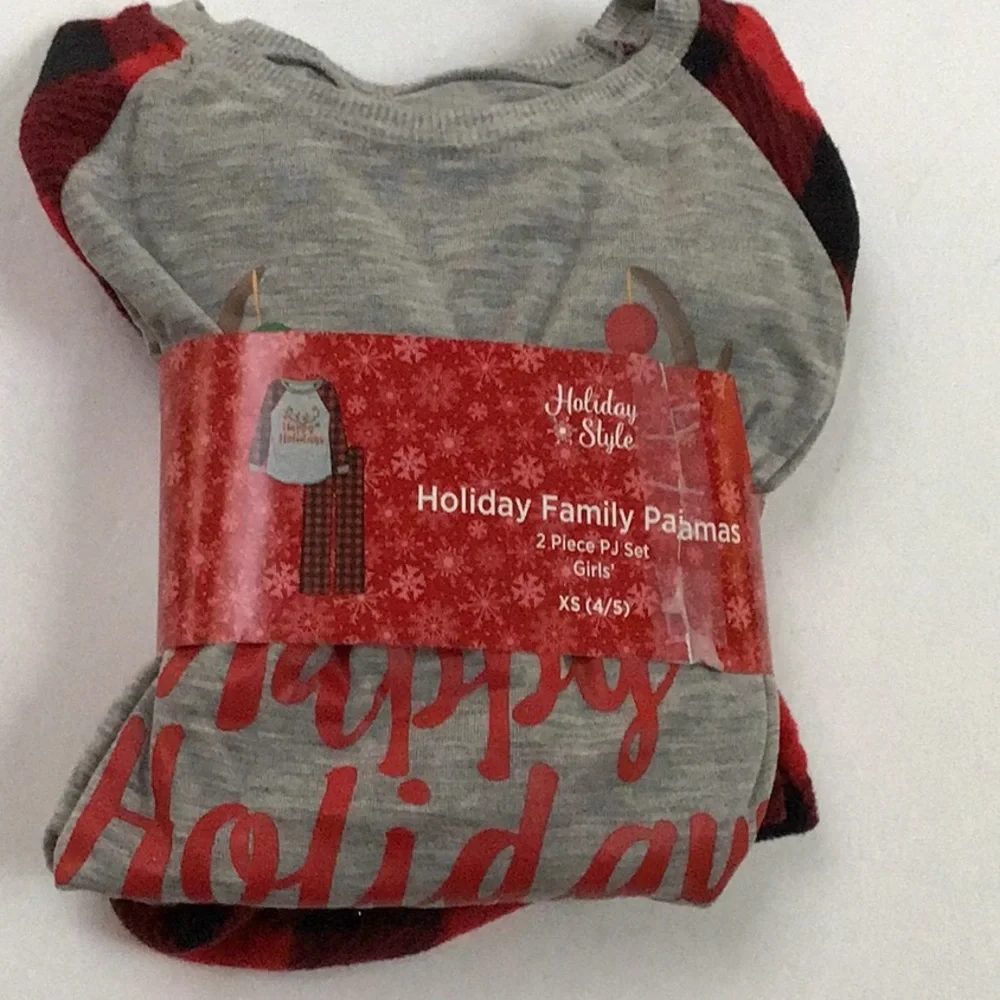 Happy Holidays Family‎ Pajamas Girl’s 2 Piece PJ Set Size XS 4/5  NWT